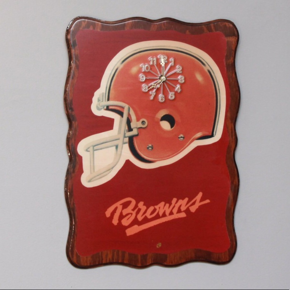 Vintage 1980s Cleveland Browns wood clock